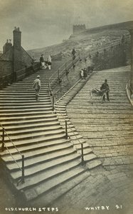 Oude kerktrappen, Whitby (z/w foto)
