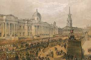 Processie die door het noorden van Trafalgar Square trekt