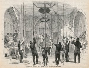 Het oude jaar uitluiden in de klokkentoren van de Cripplegate Kerk door English School