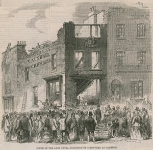 Scène van de recente fatale vuurwerkexplosie in Lambeth