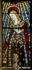 Het oostelijke raam (Ew) met de Maagd Maria (samengestelde figuur) - met juwelen van ingelegd glas