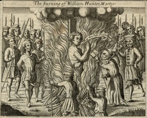De verbranding van William Hunter, martelaar (gravure) door English School