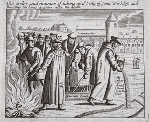 De orde en manier van het opgraven van het lichaam van John Wickliff, en het verbranden van zijn botten 44 jaar na zijn dood, illustratie uit Handelingen en Monumenten van John Foxe, negende editie, uitgegeven 1684 door English School