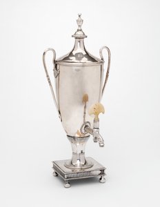 Urn, ca.1790 door English School