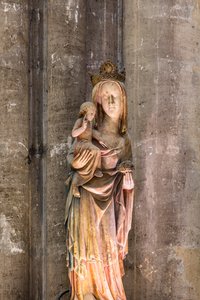 Maagd en kind bekend als Notre-Dame de la Nef.14e eeuw (Albast) door English School
