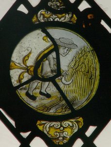 Raam S2 met de Arbeid van de Maanden: Augustus