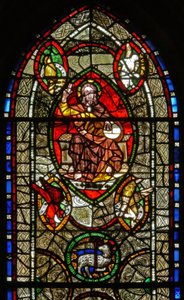 Raam S met Christus in Majesteit omringd door Evangelistensymbolen door English School