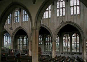 Raam met een uitzicht op de noordkant van de kerk