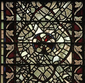 Raam w58 met grisaille door English School