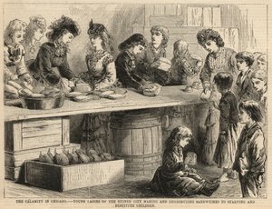 Jonge dames van de verwoeste stad maken en distribueren sandwiches aan hongerige en behoeftige kinderen door English School