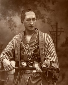 Durward Lely, Schotse operazanger, in Gilbert en Sullivans The Mikado