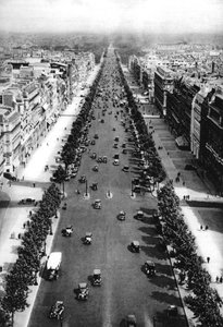 Uitzicht op de Avenue des Champs Elysees, Parijs, 1931