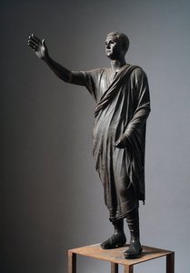 Aule Metele (De Orator), Romeinse redenaar - Etruskisch bronzen beeld, h: 179 cm, ca. 90-70 v.Chr., uit Pila, Italië - Etruskische beschaving: 