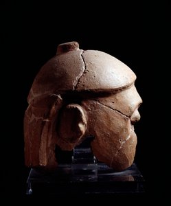 Etruskische beschaving: terracotta helmhoofd van de Antenanti-groep uit Murlo, Poggio Civitate, Italië - 580-570 v.Chr.