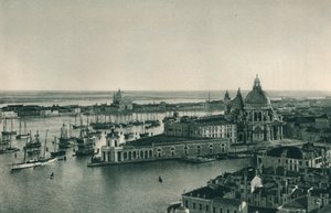 Grote Kanaal en de kerk van Santa Maria della Salute, Venetië, Italië, 1927 door Eugen Poppel