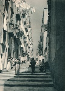 Straat in de buitenwijken, Napels, Italië, 1927 door Eugen Poppel