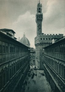 Het Palazzo Vecchio vanuit de Uffizi-galerij, Florence, Italië