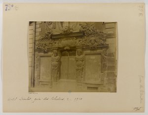 Porte, gevel aan de straat, hotel de Fieubet (hotel de la Valette, Massillon school), 2 quai des Célestins, 4e arrondissement, Parijs