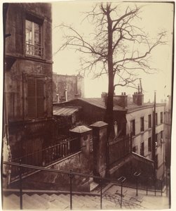 [Trap, Montmartre].