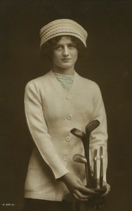 Jonge vrouw met golfclubs (gekleurde foto) door European Photographer