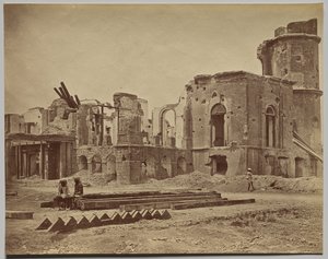 De Residentie vanaf de Voorkant, met de Kamer waar Sir Henry Lawrence werd Gedood door Felice A. Beato