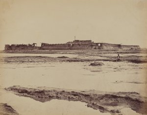 Exterieur van Noord Taku Fort aan de Peiho Rivier, Toont de Engelse en Franse Ingang, 21 Augustus 1860 door Felice Beato
