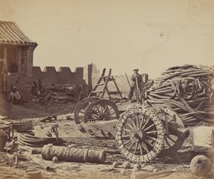 Interieur van Pehtang Fort met het magazijn en houten kanon, 1 augustus 1860