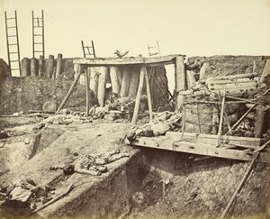 [Interieur van de Hoek van Noord Fort direct na de inname]. door Felice Beato