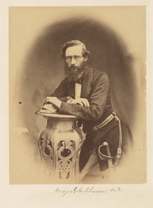 Majoor E. Hutchinson, R.E. door Felice Beato