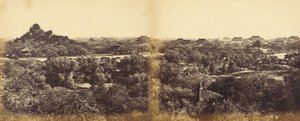 Uitzicht op het Keizerlijk Winterpaleis, Peking, met de Kunstmatige Heuvel, 29 oktober 1860, 1860 door Felice Beato