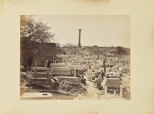 Zuil van Pompeius en begraafplaats door Félix Bonfils