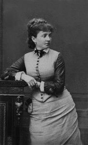 Mevrouw Henriette Petit de Verissey, foto door Mulnier tijdens de wereldtentoonstelling in Parijs in 1867 door Ferdinand Mulnier
