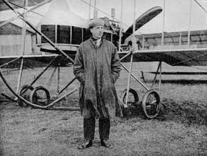 Londen-Manchester Luchtrace: Mr Jack Alcock en zijn Maurice Farman dubbeldekker, 1914 door Flight Photo