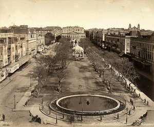Alexandrië, Egypte: Plein van de Consuls, met een grote ronde fontein door Félix Bonfils