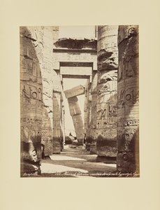 Karnak. Schuine zuil in de zuilenhal, Egypte door Félix Bonfils