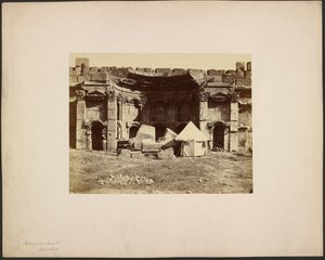 Rechthoekige Hof, Baalbek