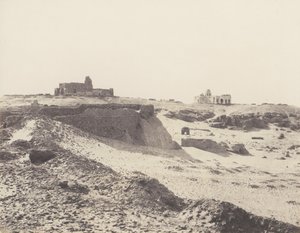 Assouan, ruïnes van de oude Arabische omheining, ten zuidoosten van de stad door Félix Teynard