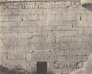 Médinet-Abou Thebes, latere constructies - fragment van sculptuur, 1851-52, gedrukt 1853-54 door Félix Teynard