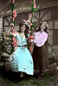 Zena en Phyllis Dare, Engelse actrices