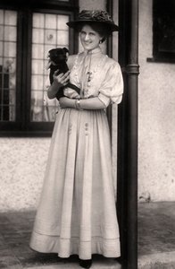 Zena Dare, Engelse actrice, begin 20e eeuw door Foulsham and Banfield