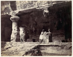 Elephanta uit de Watergrot, Coombe Martin Bay, Watermouth door Francis Frith
