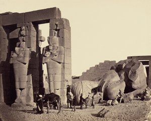 Gevallen kolos van het Ramesseum, Thebe