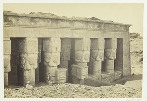 Portiek van de Tempel van Dendera, 1857 door Francis Frith