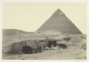 Rotstombes en piramide van Belzoni, Gizeh