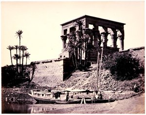 De hypaethrale tempel, Philae door Francis Frith