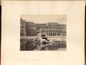 Het keizerlijk paleis en de fontein, Wenen door Francis Frith