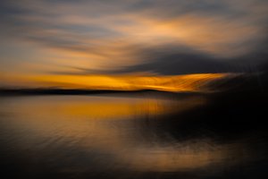 Abstract: Zonsonderganggloed