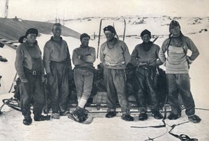 Lieut. Campbells Partij bij hun Terugkeer naar Cape Evans, 7 november 1912, 1913 door Frank Debenham