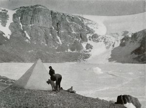 De Duivels Punch Bowl, een lege kom in de zuidwestelijke hoek van Granite Harbour, 1912, 1913