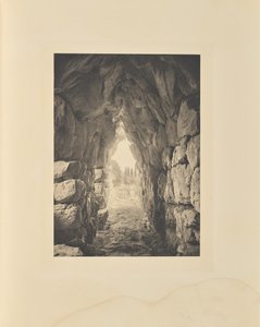 Tirynthe. Gewelfde winkel door Frédéric Boissonnas
